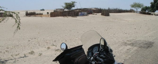 Οδήγηση μοτοσυκλέτας το καλοκαίρι και τρόποι προστασίας από τη ζέστη